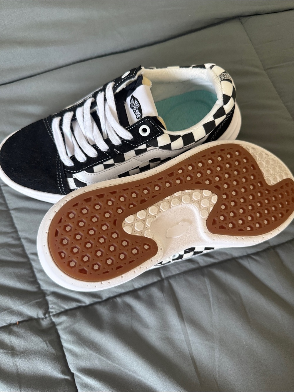 Vans Old Skool Overt CC Platform Shoes - Mint Condition - Picture 3 of 3